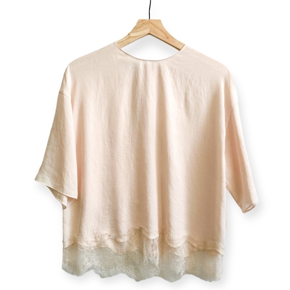 New with tag, Vince Lace Trim Blouse, Size Small, Color Pale pink,